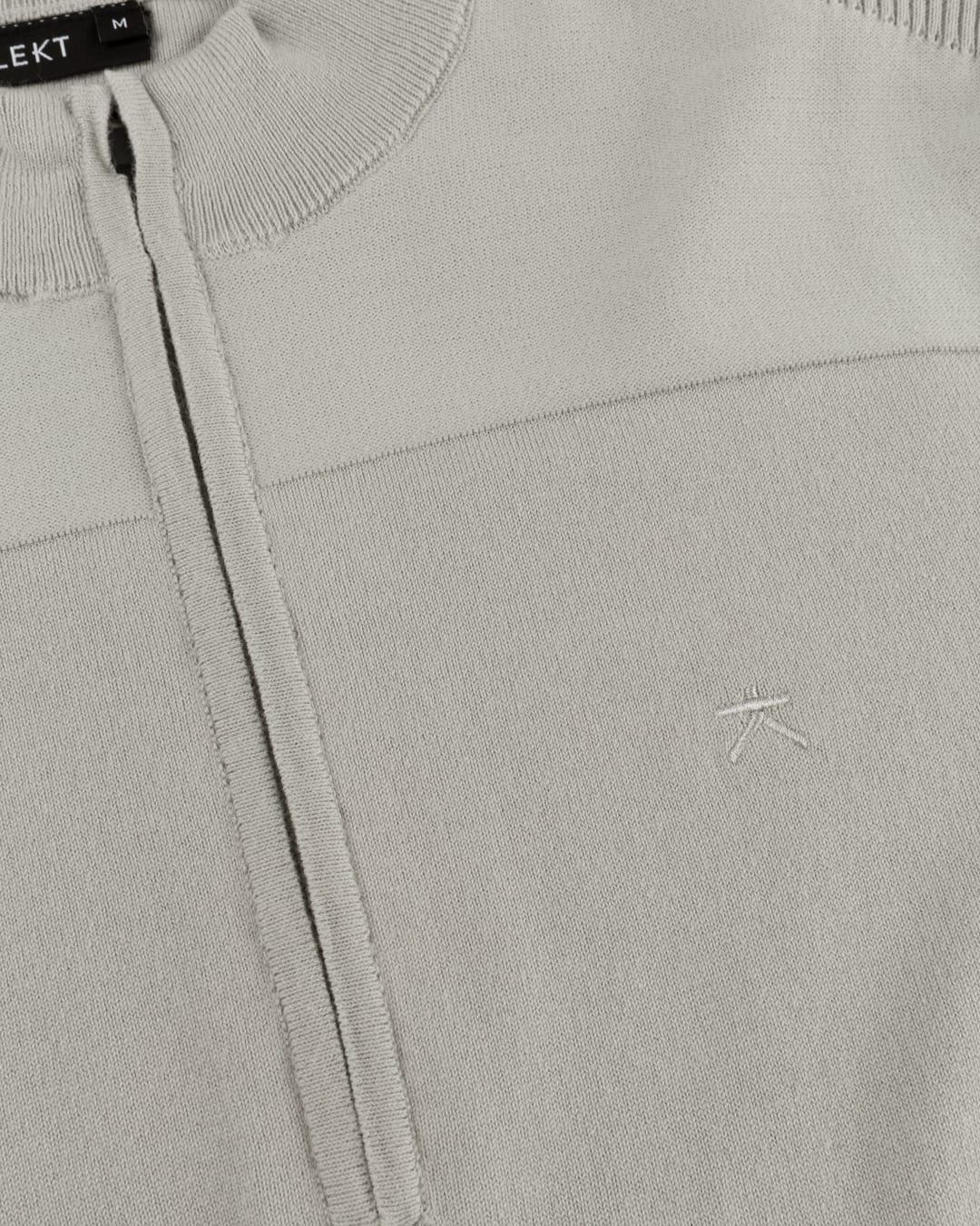 Luxe heren half zip trui van katoen met meegebreide lycra en moderne structuur van KOLLEKT
