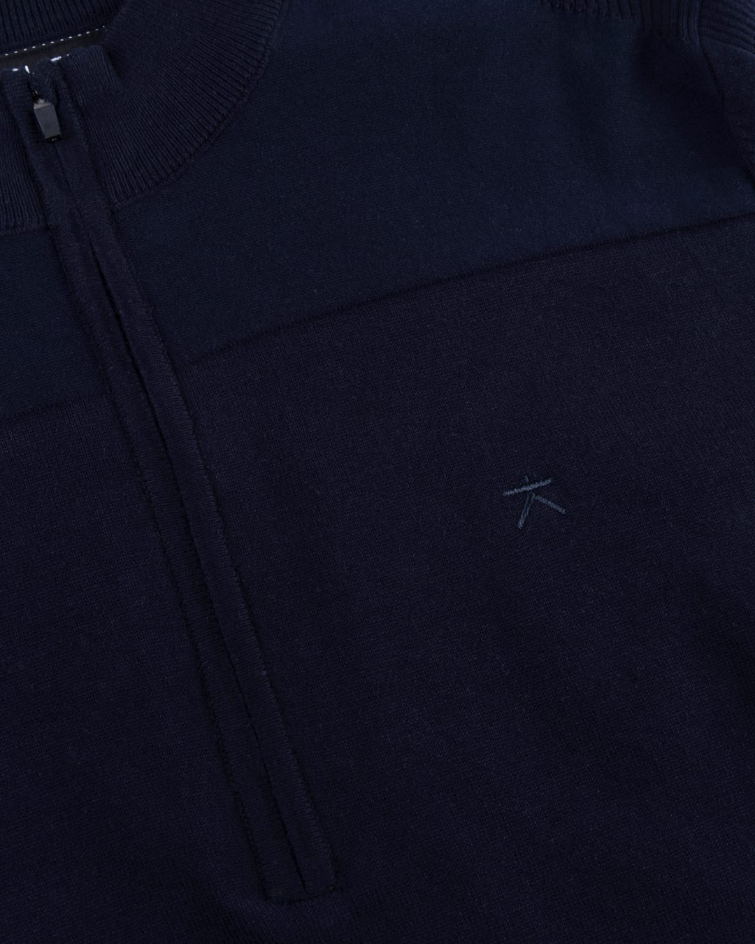 Luxe heren half zip trui van katoen met meegebreide lycra en moderne structuur van KOLLEKT